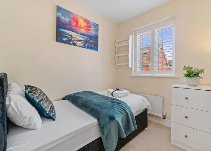 Cosy 3 Bedroom Spacious House